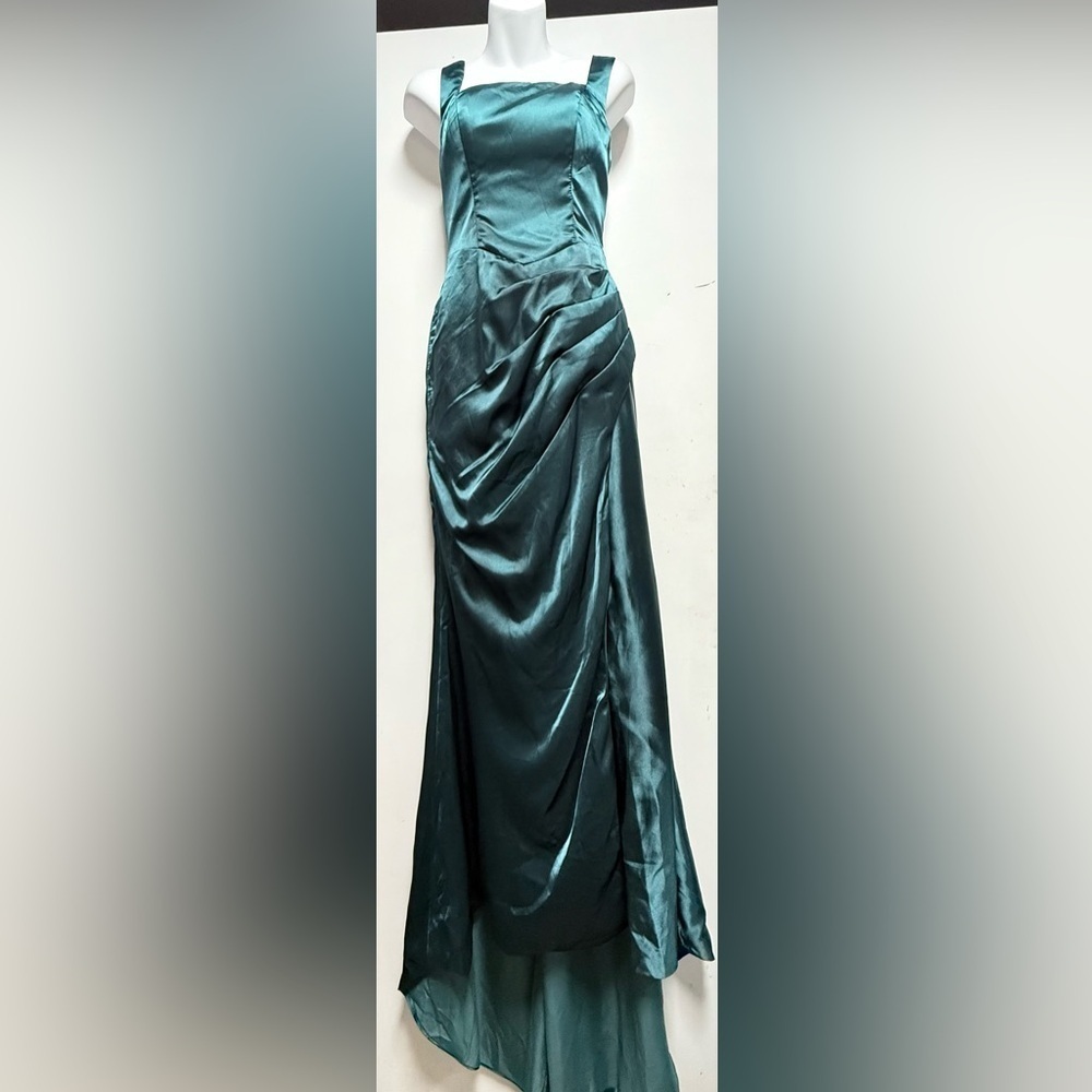 Elegant Teal Satin Evening Gown Size 6 - Picture 3 of 11